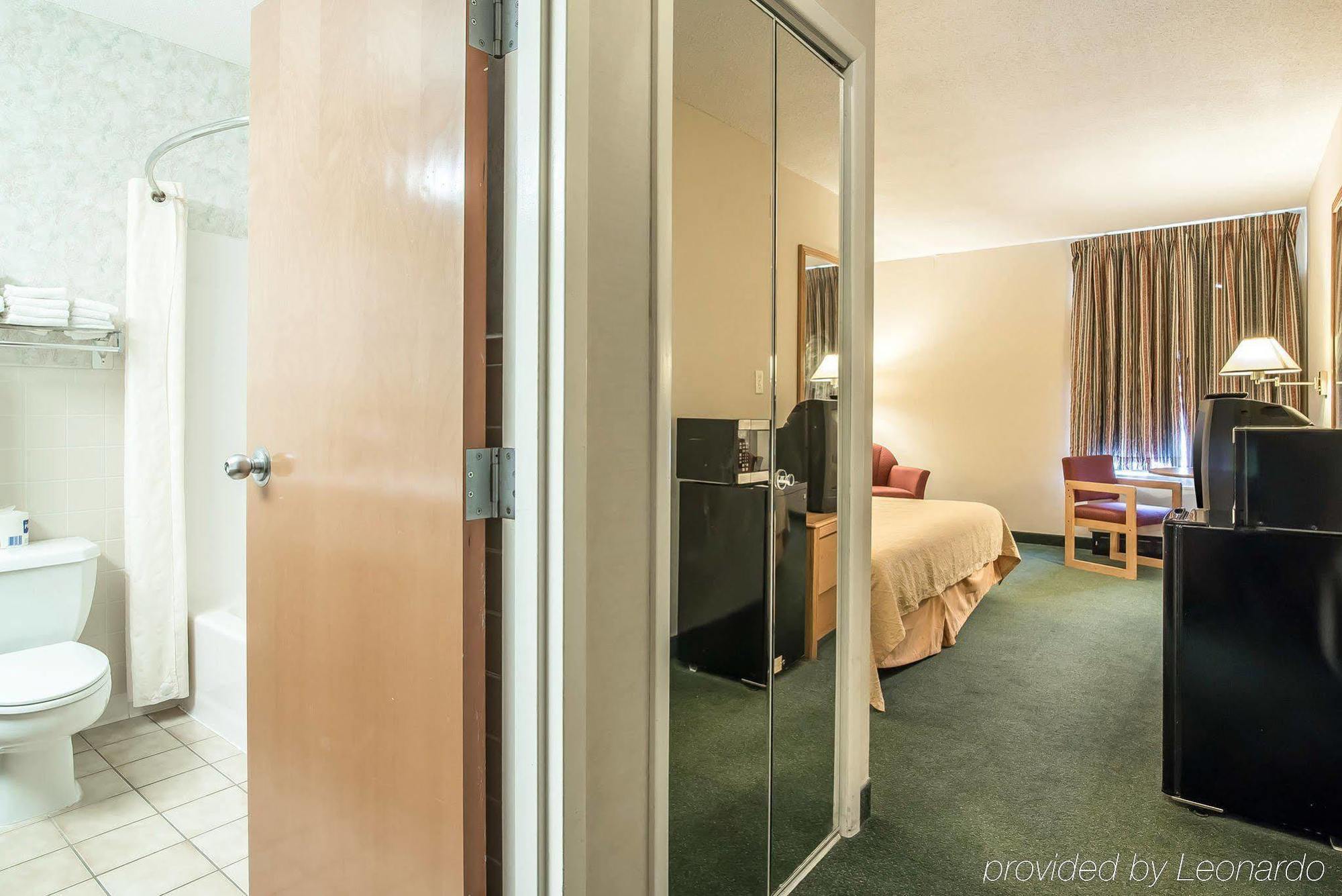 Quality Inn Binghamton West Apalachin Kültér fotó